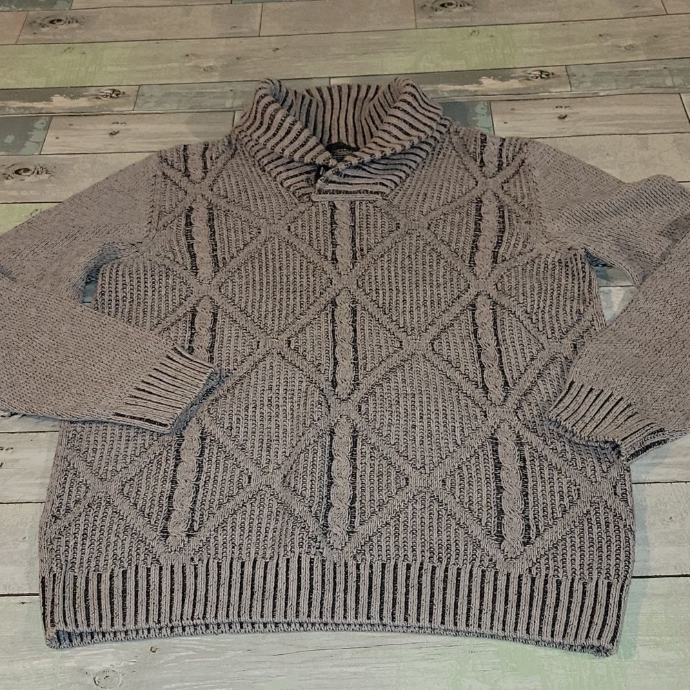 Method Brand Gray Sweater sz Large